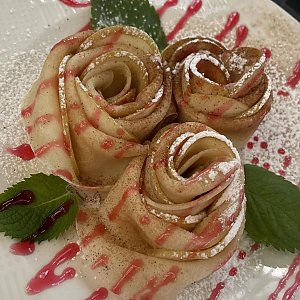 Розочки с яблоком, Веранда