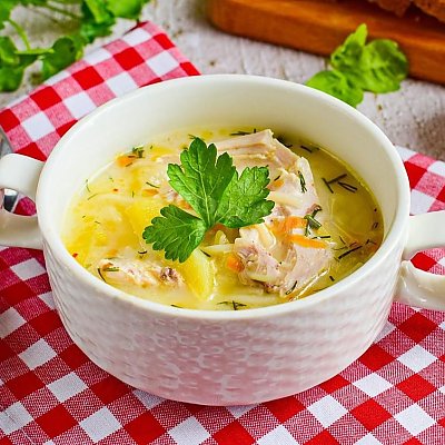 Заказать Суп куриный с вермишелью и плавленым сыром, Сытый Папа - Обеды