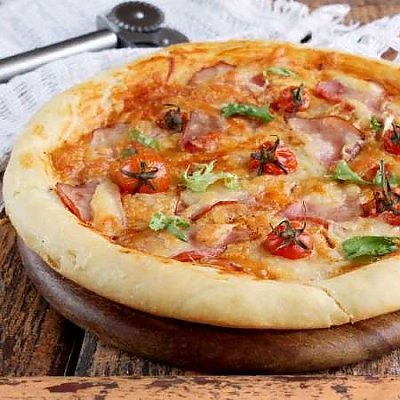 Заказать Пицца с ветчиной, Кафе-бар Терем