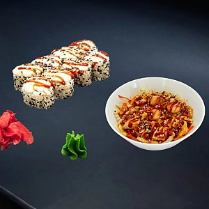 Вок с курицей и овощами и запеченный ролл с курицей, UmaMania