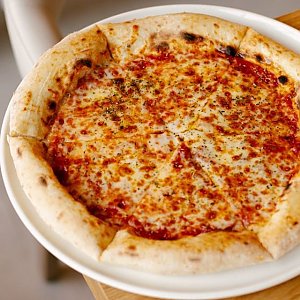 Пицца Маргарита, Papi Pizza