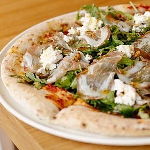 Пицца с капоколло, Papi Pizza