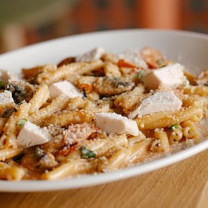 Казаречче-пеперони с цыплёнком и шампиньонами, PaPi Pizza