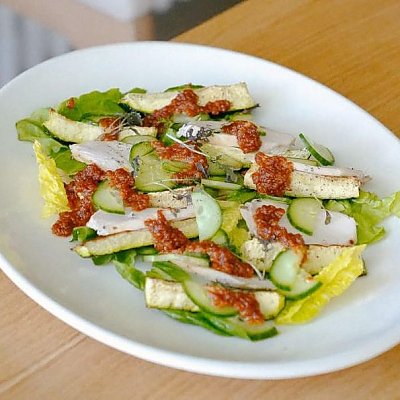 Заказать Печёные цукини с цыплёнком и сырно-томатным дрессингом, PaPi Pizza