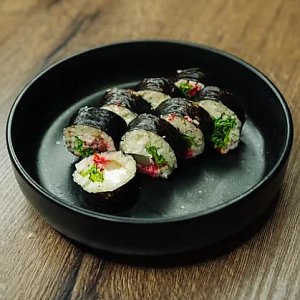 Маки копчёный лосось и авокадо, AURA