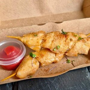 Шашлычок куриный с соусом, Kalasy