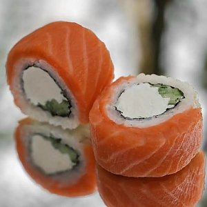 Ролл Филадельфия с огурцом, Суши-Сан