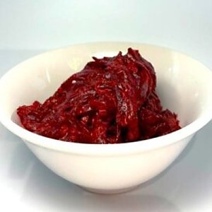 Салат со свеклой, чесноком и маринованным огурцом, Столовая Гранд бистро