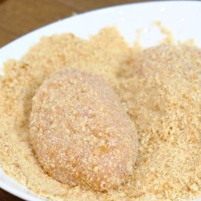 Заказать Котлета куриная с маслом и зеленью, Пельмени с характером