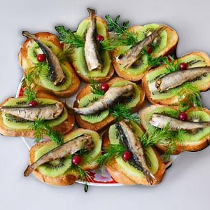 Брускетта со шпротами, Фуршеринг (Пельмени с характером)