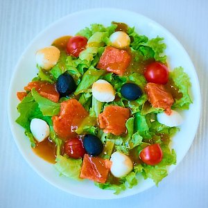 Салат с красной рыбой, Изи Пицца