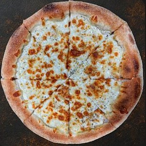 Пицца Бьянка, Три Кота