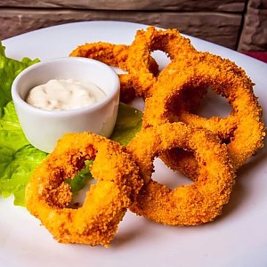 Луковые кольца в хрустящей панировке, Первое Семейное Кафе