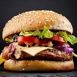 Бургер, Первое Семейное Кафе