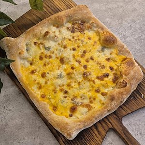 Пицца Сырная, Горький Гастробар