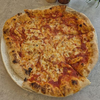 Заказать Пицца Маргарита, Горький Гастробар