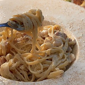 Паста Карбонара, Горький Гастробар