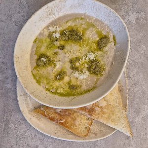 Крем-суп из шампиньонов с песто, Горький Гастробар