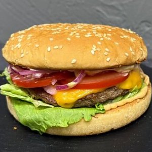 Тейсти Бургер, Кафе Geras