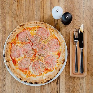 Пицца с домашней ветчиной, Bresto Testo