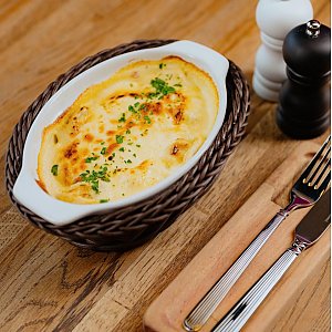 Запеченные пельмени под сырным соусом, Bresto Testo