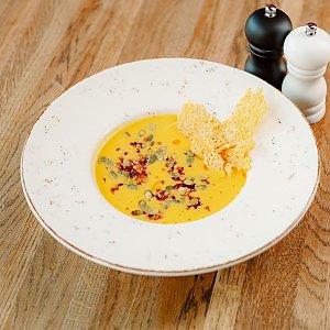 Крем суп из тыквы с сырной чипсой и беконом, Bresto Testo