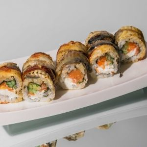 Ролл Канада, Хотей