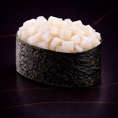 Заказать Гункан с кальмаром, RollBerry