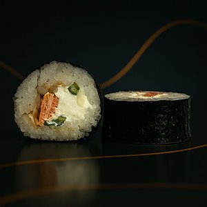 Мак с жареным лососем, RollBerry