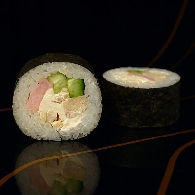 Заказать Футомак с курицей и беконом, RollBerry