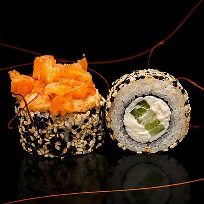 Заказать Ролл Тартар с лососем в кунжуте, RollBerry