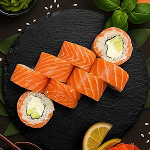 Ролл Филадельфия с авокадо, Ролл на стол