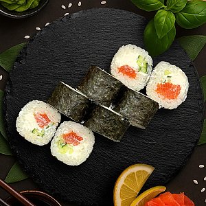 Ролл с лососем и огурцом, Ролл на стол