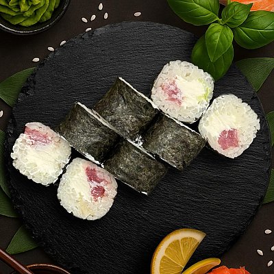 Заказать Ролл с тунцом, Ролл на стол