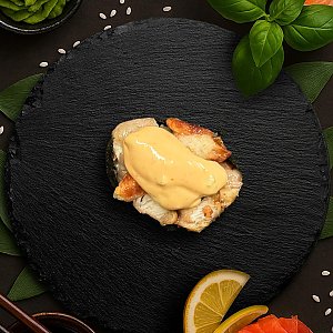 Гункан с угрем, Ролл на стол