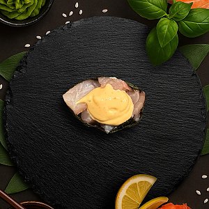 Гункан с окунем, Ролл на стол