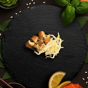 Гункан с шиитаке, Ролл на стол