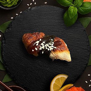 Нигири с угрем, Ролл на стол