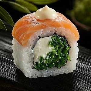 Ролл с лососем и чукой, Ролл на стол