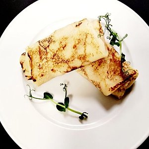 Блинчики с ветчиной и сыром, Драники, блины & пельмени