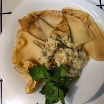 Заказать Блины с соусом из белых грибов, Домашняя Трапеза