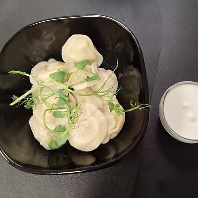 Заказать Пельмени с говядиной отварные, Драники, блины & пельмени