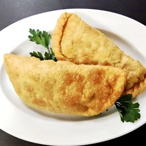 Чебуреки с ветчиной и сыром, Драники, блины & пельмени