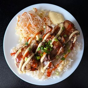 Рёбрышки с гарниром L, Сайгон у Нины