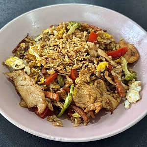 Жареный рис с курицей M, Сайгон у Нины