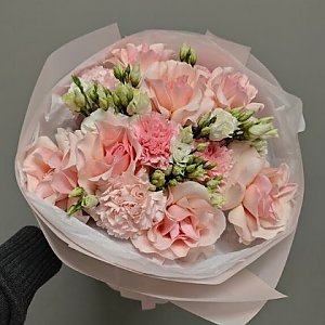 Букет из французских роз с эустомой и диантусами, Вальс Цветов