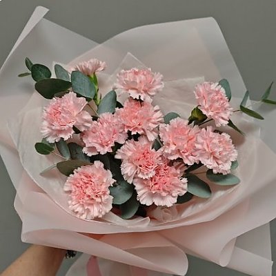 Заказать Букет из розовых диантусов и эвкалипта, Вальс Цветов