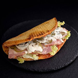 Пита с грудинкой, Фьюжн Пицца