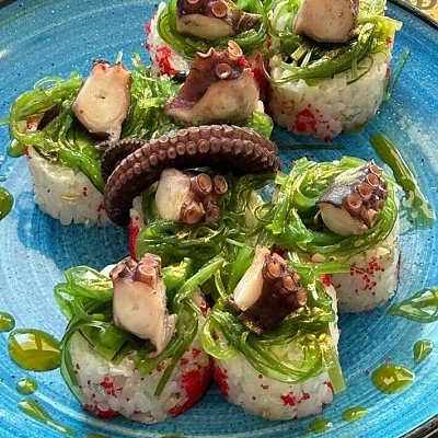 Заказать Ролл Осьминог, Golden Chef Sushi