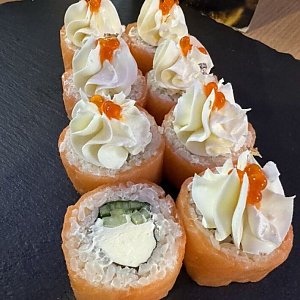 Ролл Фила в полном обороте, Golden Chef Sushi